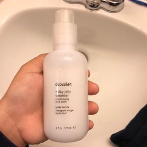 glossier milky jelly cleaner!!